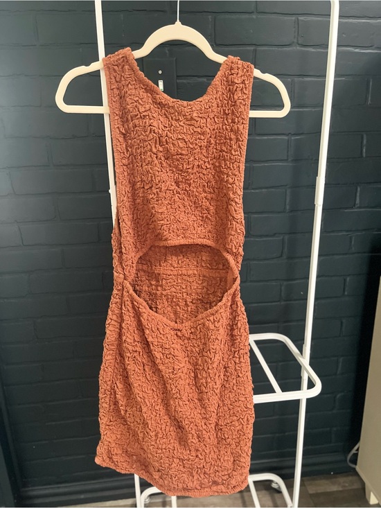 Free People Dresses & Skirts - Free People Textured Cutout Sleeveless Dress in Rust